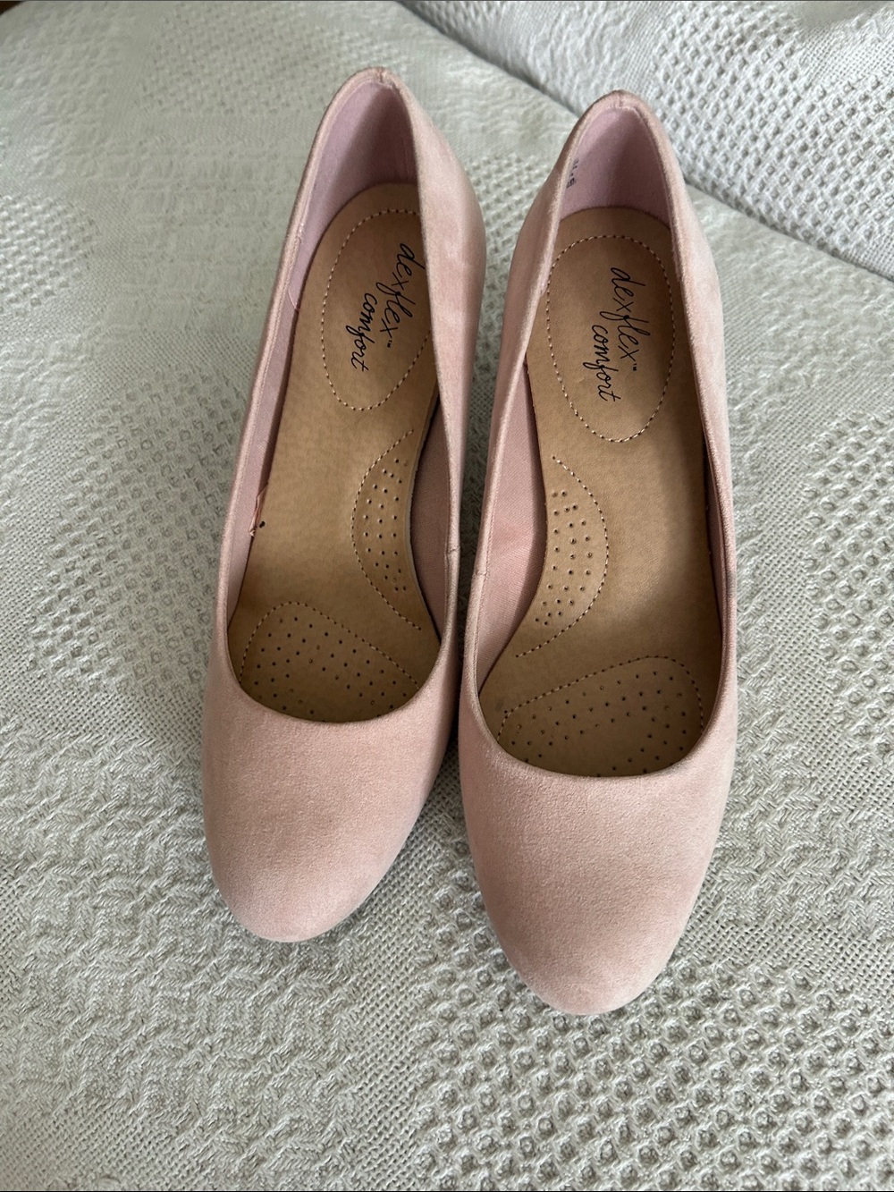 dexflex comfort Women's Dusty Pink Closed-Toe Heels